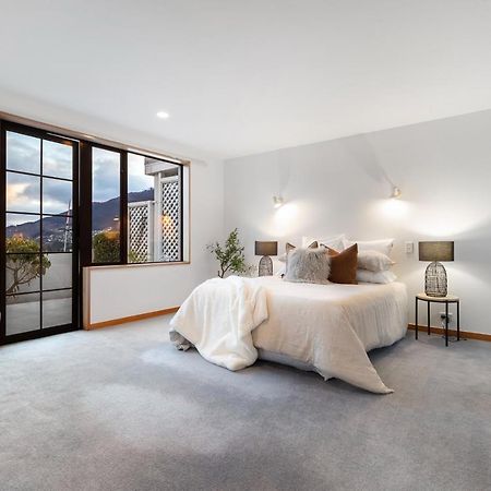 Villa Panoramic Views - 10 Minutes Walk To Town Queenstown Exterior foto
